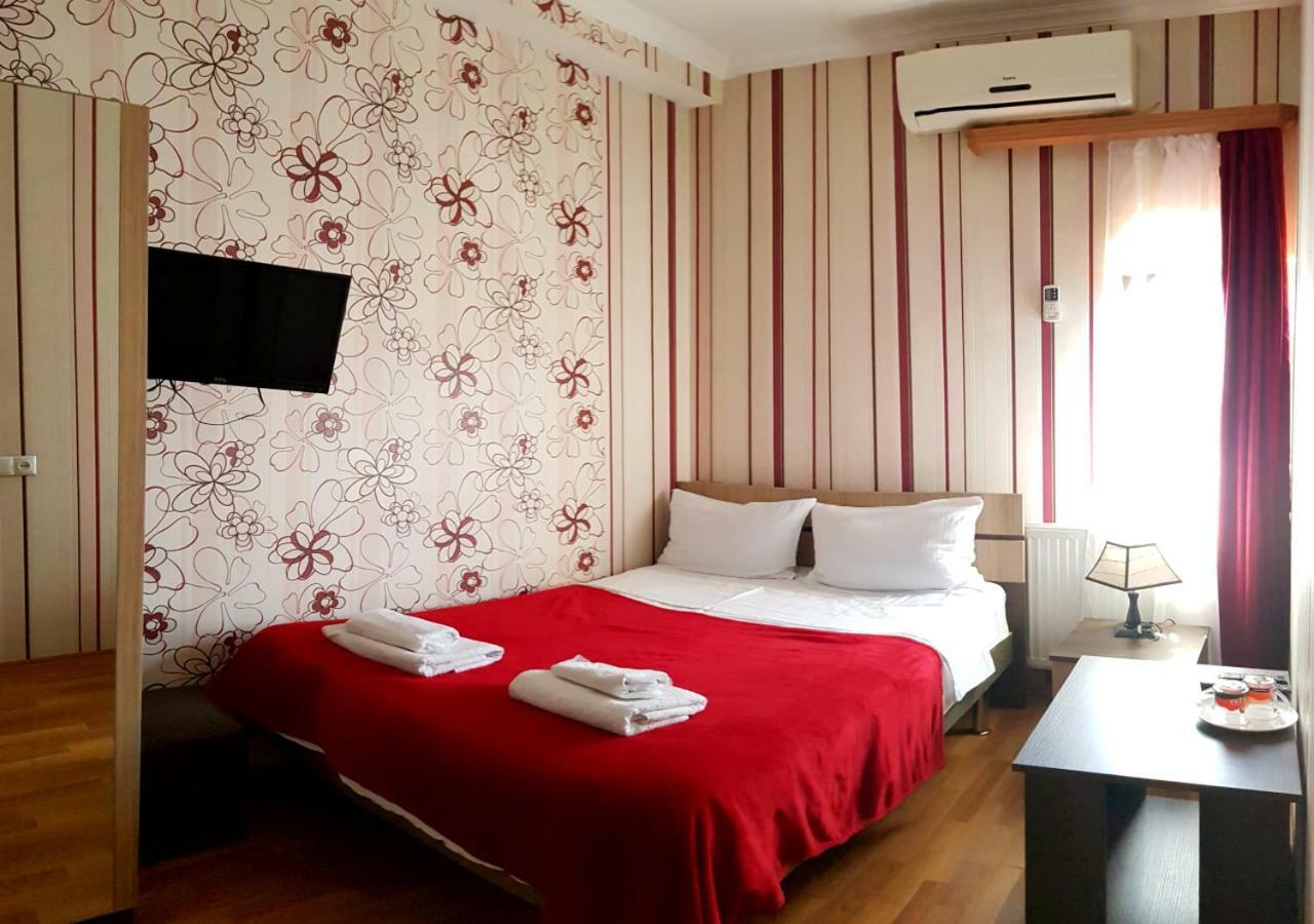 Bonus Hotel